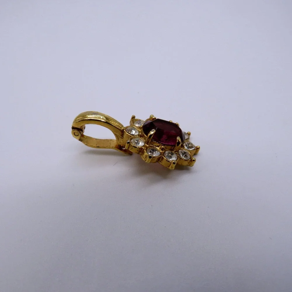Gold Tone Purple Lucite Enhancer Pendant 1.25 Inch Floral Starburst